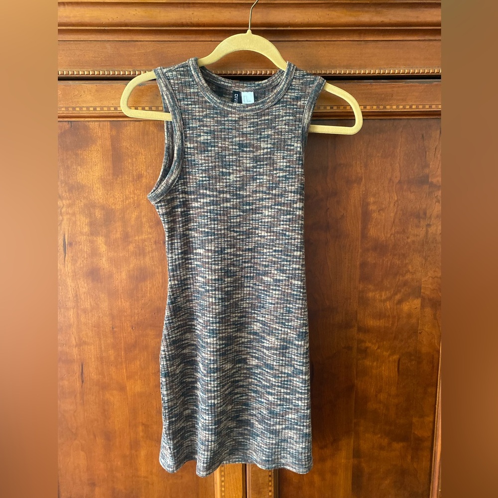 H & M Divided Textured Knit Sleeveless Dress